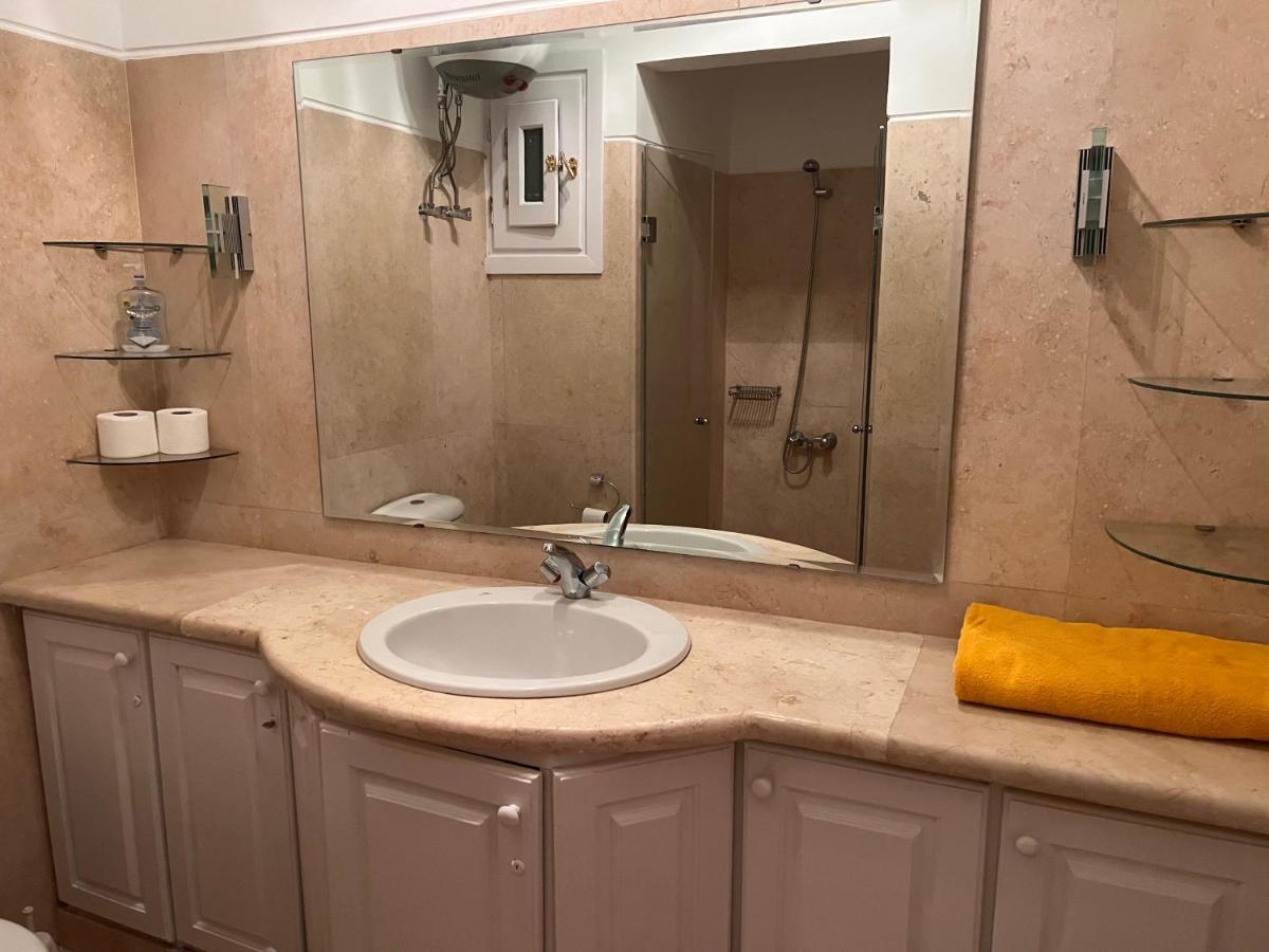 Apartment South Marina Wi-fi Available